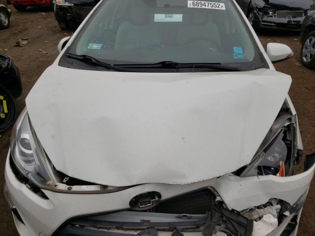 Photo 11 from auction – 2015 TOYOTA PRIUS C with VIN JTDKDTB38F1103790