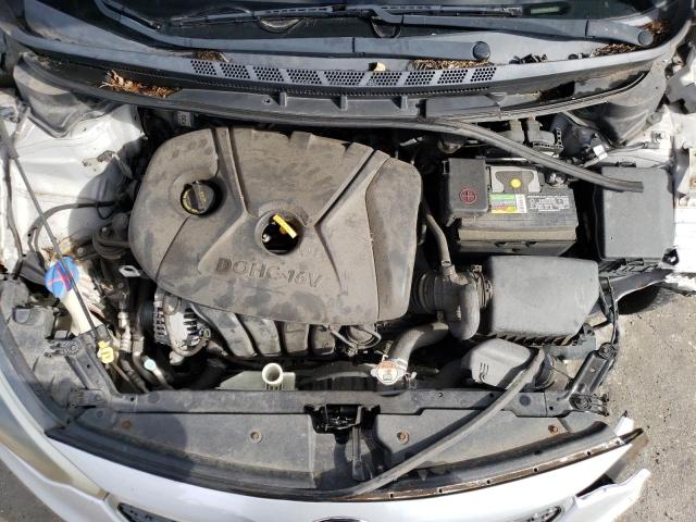 Photo 11 from auction – 2016 KIA FORTE LX with VIN KNAFK4A60G5585672