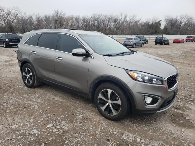 Photo 4 from auction – 2016 KIA SORENTO EX with VIN 5XYPH4A57GG107088
