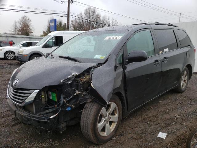 TOYOTA SIENNA LE 2015 with VIN 5TDKK3DC4FS555371 - Photo from auction