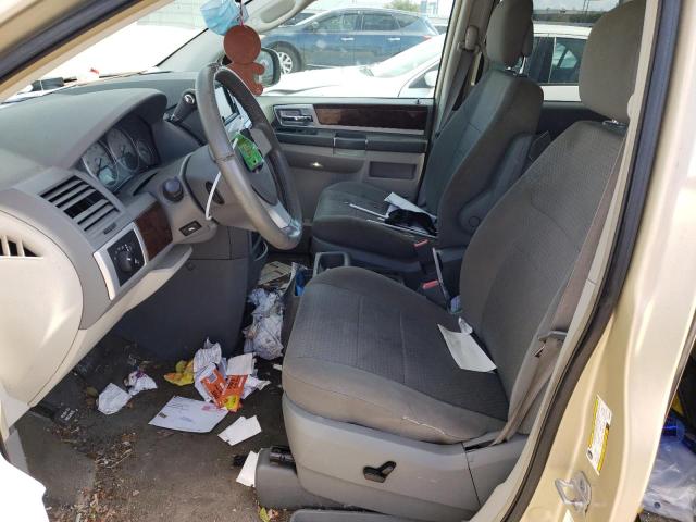 Photo 7 from auction – 2010 CHRYSLER TOWN & COU with VIN 2A4RR5D19AR356932