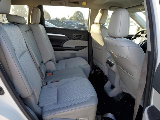 Photo 11 from auction – 2018 TOYOTA HIGHLANDER with VIN 5TDZZRFH2JS284860