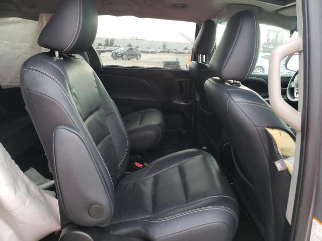Photo 11 from auction – 2017 TOYOTA SIENNA SE with VIN 5TDXZ3DC0HS899963