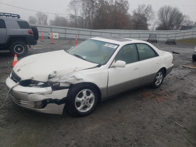 LEXUS ES 300 1998 with VIN JT8BF28G1W5017422 - Photo from auction