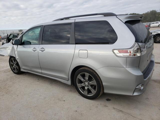 Photo 2 from auction – 2017 TOYOTA SIENNA SE with VIN 5TDXZ3DC0HS899963