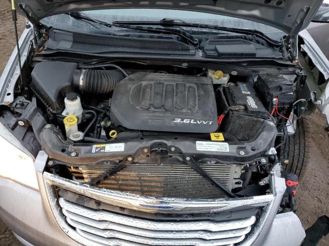 Photo 12 from auction – 2015 CHRYSLER TOWN & COU with VIN 2C4RC1JG7FR716988