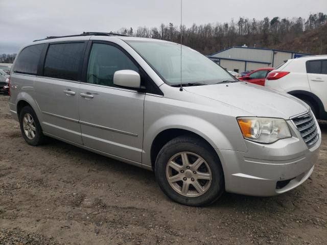 Photo 4 from auction – 2010 CHRYSLER TOWN & COU with VIN 2A4RR5DX5AR338268
