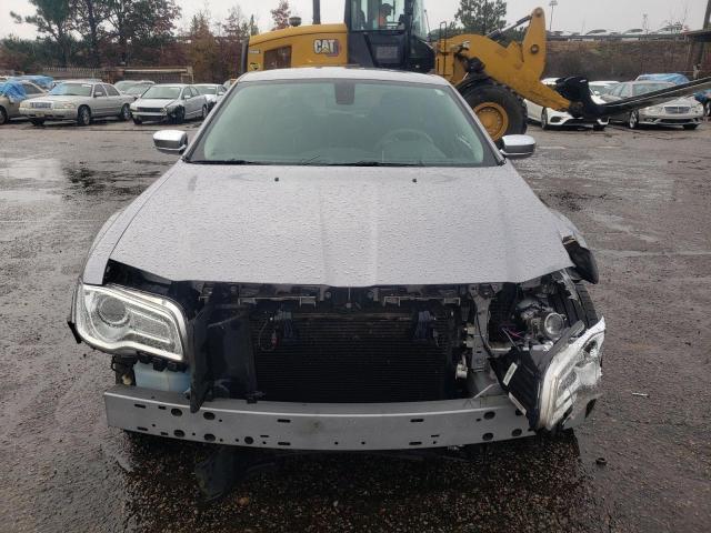 Photo 5 from auction – 2018 CHRYSLER 300 TOURIN with VIN 2C3CCAAG5JH190885