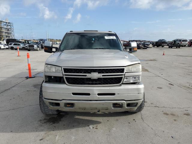 Photo 5 from auction – 2004 CHEVROLET SILVERADO with VIN 1GCHC231X4F151604