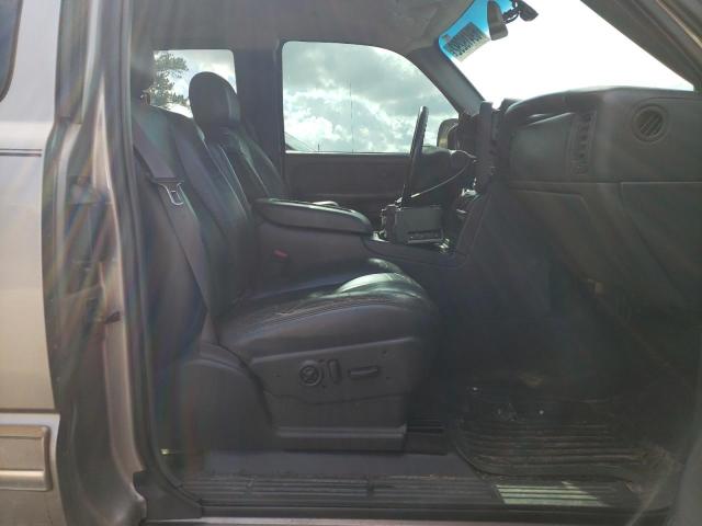 Photo 7 from auction – 2003 CHEVROLET SILVERADO with VIN 2GCEK19T731213541
