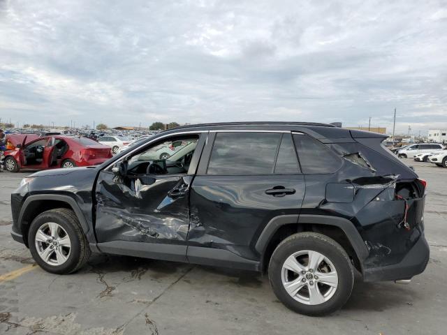 Photo 2 from auction – 2019 TOYOTA RAV4 XLE with VIN JTMW1RFV2KD031065