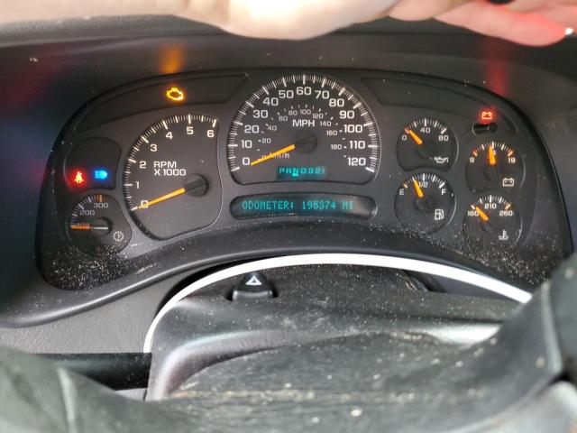 Photo 9 from auction – 2004 CHEVROLET SILVERADO with VIN 2GCEK19T841279176