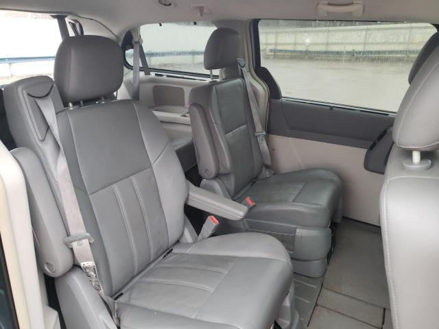 Photo 11 from auction – 2008 CHRYSLER TOWN & COU with VIN 2A8HR54P58R833672