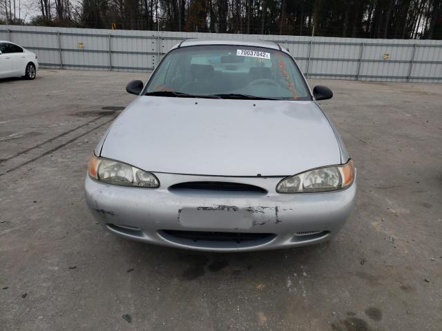 Photo 5 from auction – 1999 FORD ESCORT SE with VIN 1FAFP13P9XW125211