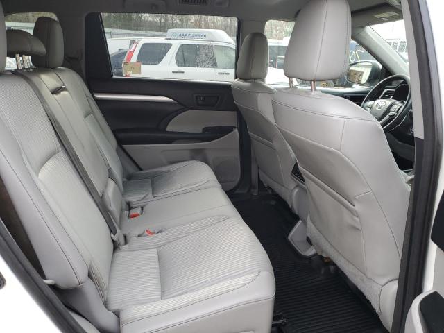 Photo 11 from auction – 2014 TOYOTA HIGHLANDER with VIN 5TDBKRFH2ES047846