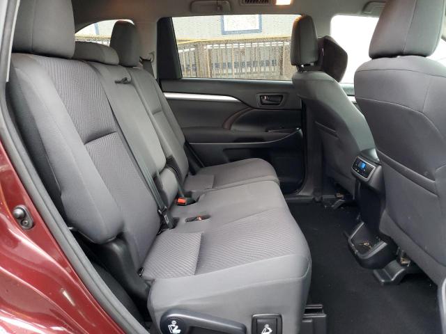 Photo 11 from auction – 2018 TOYOTA HIGHLANDER with VIN 5TDBZRFH9JS490100