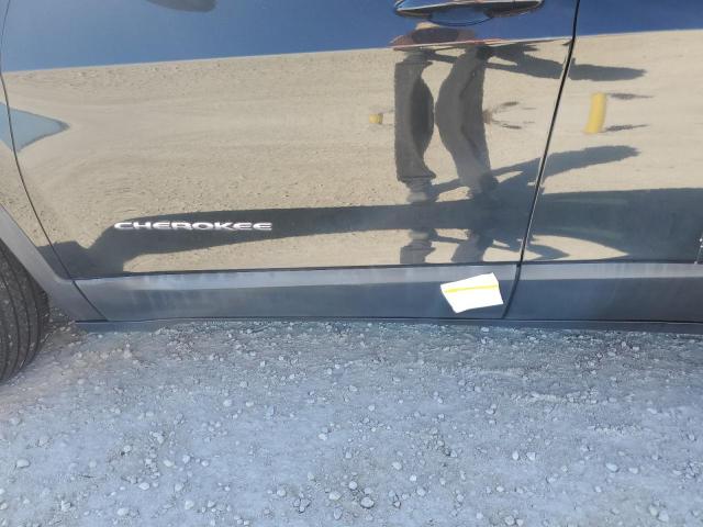 Photo 12 from auction – 2015 JEEP CHEROKEE L with VIN 1C4PJLCS8FW536646