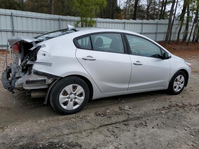 Photo 3 from auction – 2017 KIA FORTE LX with VIN 3KPFL4A79HE125635
