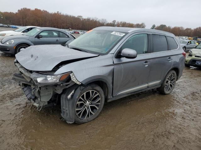 MITSUBISHI OUTLANDER 2018 with VIN JA4AD3A39JZ039213 - Photo from auction