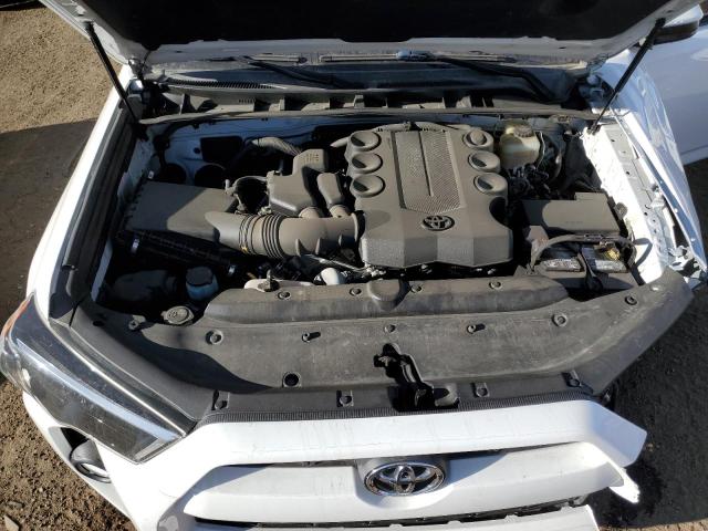 Photo 12 from auction – 2015 TOYOTA 4RUNNER SR with VIN JTEBU5JR7F5227572