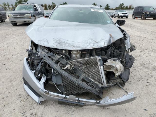 Photo 5 from auction – 2016 HONDA CIVIC LX with VIN 19XFC2F53GE044690