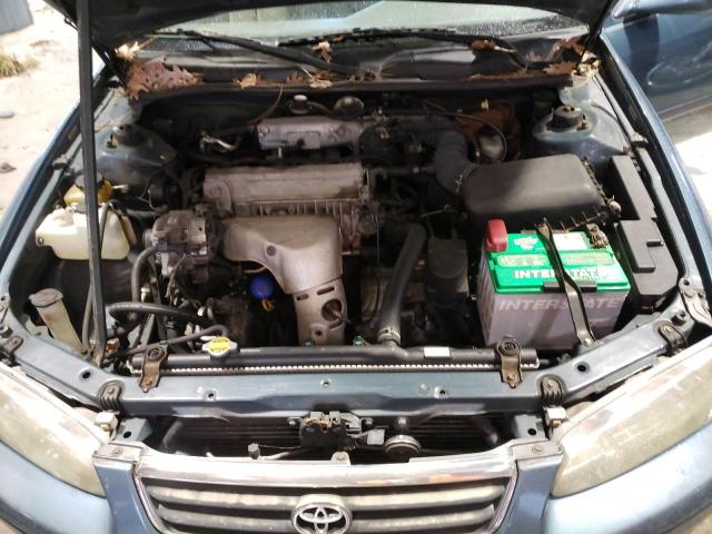 Photo 11 from auction – 2001 TOYOTA CAMRY CE with VIN 4T1BG22K71U872471