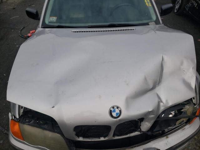 Photo 11 from auction – 1999 BMW 328 I AUTO with VIN WBAAM5330XFR11980