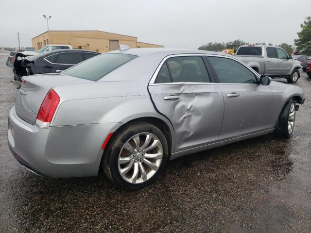 Photo 3 from auction – 2018 CHRYSLER 300 TOURIN with VIN 2C3CCAAG5JH190885