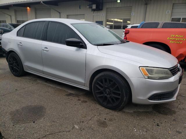 Photo 4 from auction – 2014 VOLKSWAGEN JETTA BASE with VIN 3VW2K7AJ5EM226491
