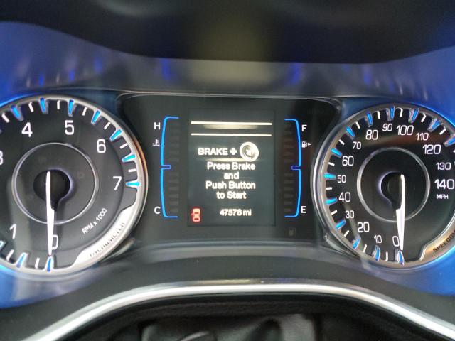 Photo 9 from auction – 2015 CHRYSLER 200 LIMITE with VIN 1C3CCCAB1FN535490