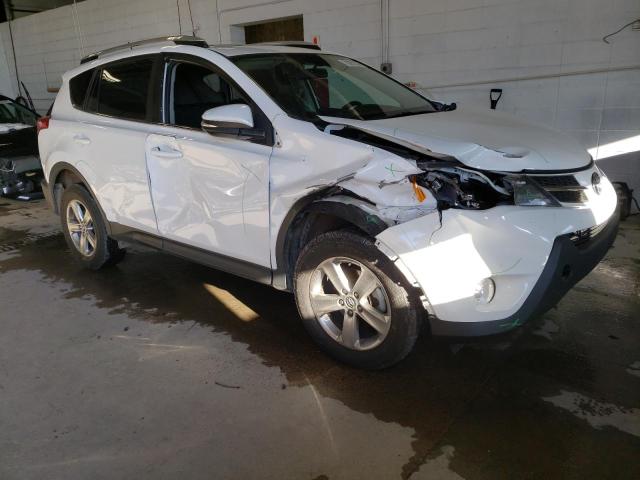 Photo 4 from auction – 2015 TOYOTA RAV4 XLE with VIN 2T3WFREVXFW151935