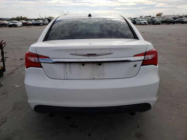 Photo 6 from auction – 2014 CHRYSLER 200 TOURIN with VIN 1C3CCBBG2EN117569