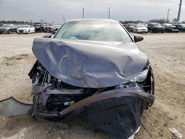 Photo 5 from auction – 2017 TOYOTA CAMRY LE with VIN 4T1BF1FK8HU690649