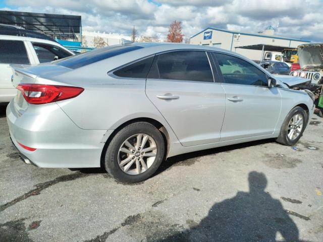 Photo 3 from auction – 2017 HYUNDAI SONATA SE with VIN 5NPE24AF2HH523710