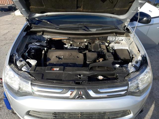 Photo 12 from auction – 2014 MITSUBISHI OUTLANDER with VIN JA4AD2A33EZ008202