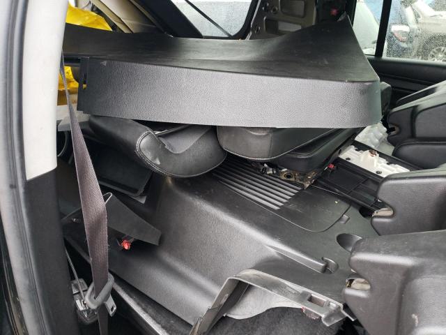 Photo 13 from auction – 2016 CHEVROLET SUBURBAN K with VIN 1GNSKJKC1GR195684