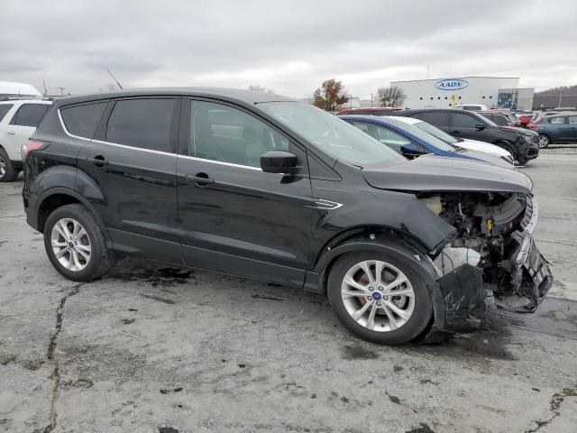 Photo 4 from auction – 2017 FORD ESCAPE SE with VIN 1FMCU0GD9HUB42812