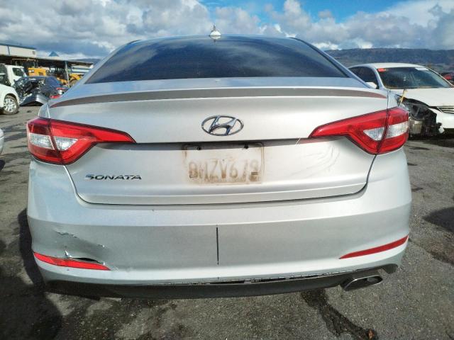 Photo 6 from auction – 2017 HYUNDAI SONATA SE with VIN 5NPE24AF2HH523710