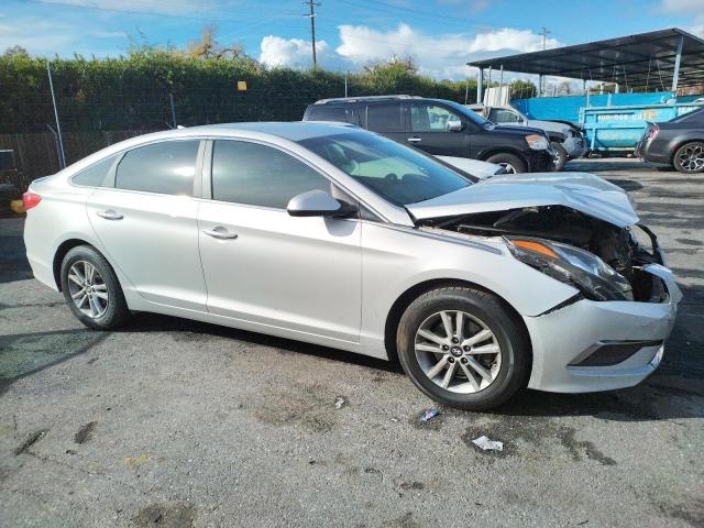 Photo 4 from auction – 2017 HYUNDAI SONATA SE with VIN 5NPE24AF2HH523710