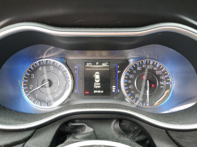 Photo 9 from auction – 2015 CHRYSLER 200 LIMITE with VIN 1C3CCCAB2FN593589