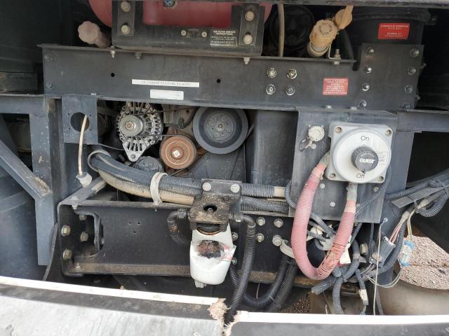 Photo 7 from auction – 2003 FREIGHTLINER CHASSIS X with VIN 4UZAAHBS33CM24186