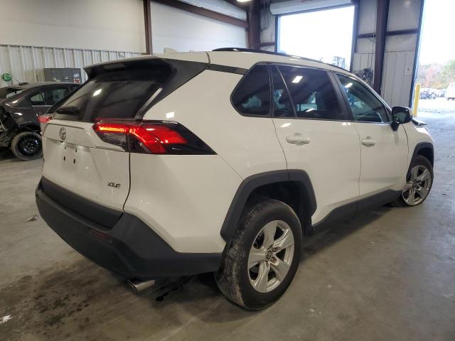 Photo 3 from auction – 2021 TOYOTA RAV4 XLE with VIN 2T3W1RFV9MC148598