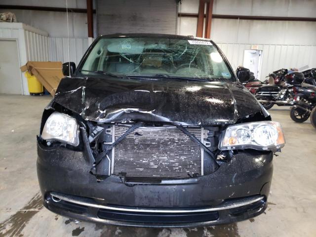 Photo 5 from auction – 2016 CHRYSLER TOWN & COU with VIN 2C4RC1BG1GR173721