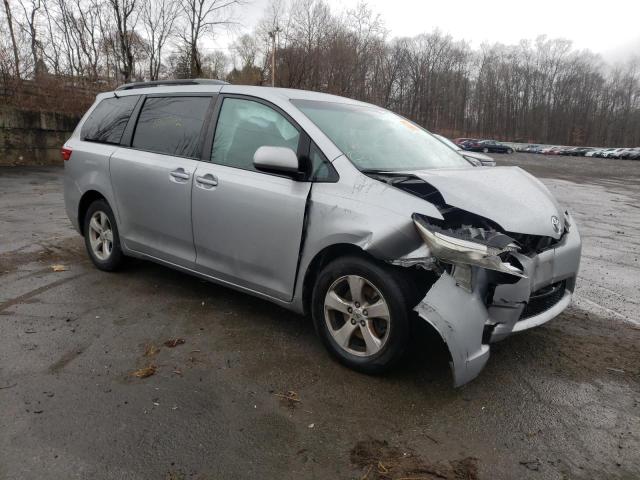 Photo 4 from auction – 2017 TOYOTA SIENNA LE with VIN 5TDKZ3DC0HS772804