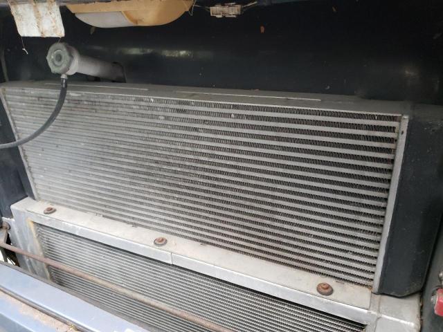 Photo 7 from auction – 2000 HORA MOTORHOME with VIN 1RF120311Y1009310