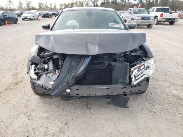 Photo 5 from auction – 2019 CHRYSLER 300 TOURIN with VIN 2C3CCAAG4KH758092