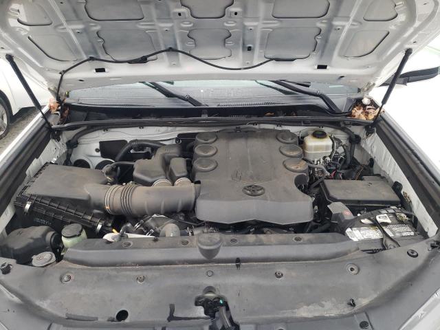 Photo 12 from auction – 2014 TOYOTA 4RUNNER SR with VIN JTEZU5JR9E5081852