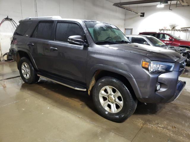 Photo 4 from auction – 2016 TOYOTA 4RUNNER SR with VIN JTEBU5JR7G5345395