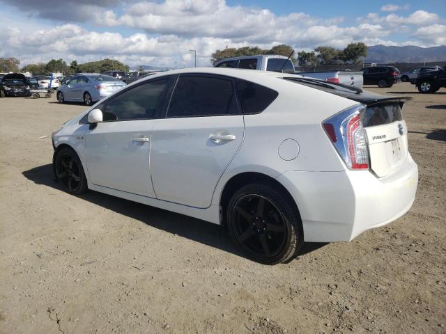 Photo 2 from auction – 2013 TOYOTA PRIUS with VIN JTDKN3DU8D5621004
