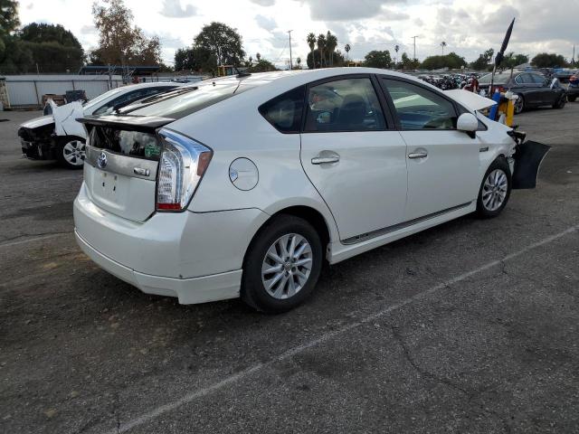 Photo 3 from auction – 2014 TOYOTA PRIUS PLUG with VIN JTDKN3DP0E3054505